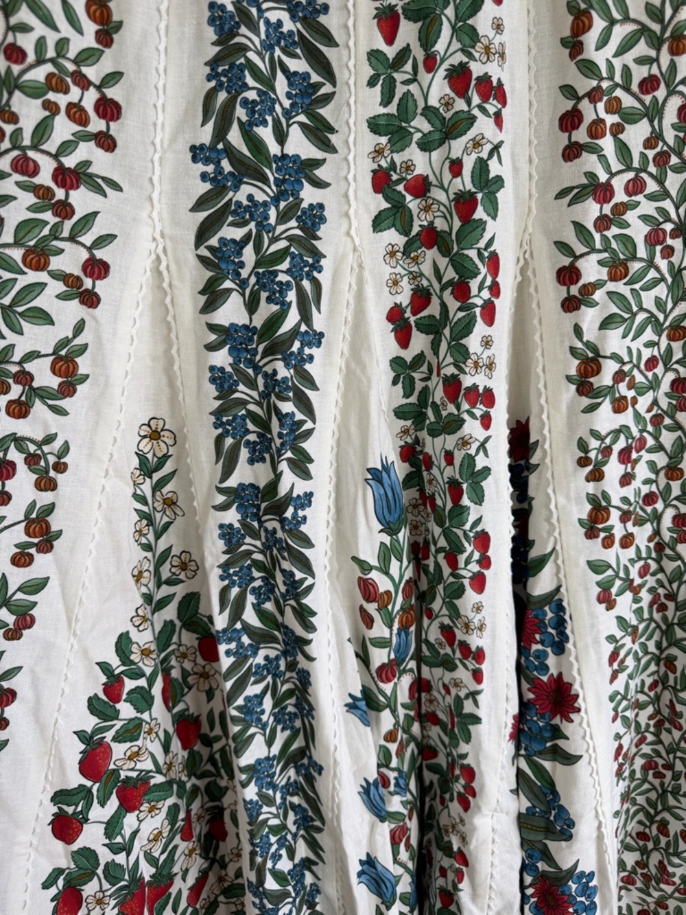 FARM Rio Fruity Beauty Linen Blend Maxi Dress | S - Picture 11 of 15
